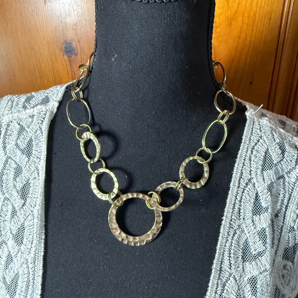 Elegant‎ Faux Gold Chain Necklace Set - Picture 2 of 3